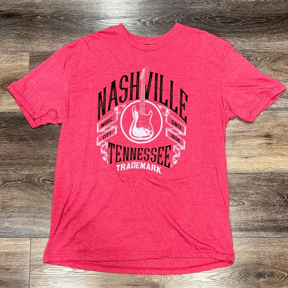 Nashville Tennessee Music City Red Shirt Size XL❤️LIKE NEW🎸